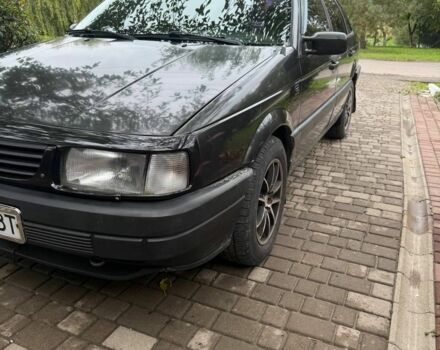 Черный Фольксваген Пассат, объемом двигателя 1.8 л и пробегом 350 тыс. км за 1800 $, фото 4 на Automoto.ua