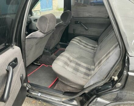 Чорний Фольксваген Пассат, об'ємом двигуна 1.8 л та пробігом 530 тис. км за 1900 $, фото 6 на Automoto.ua