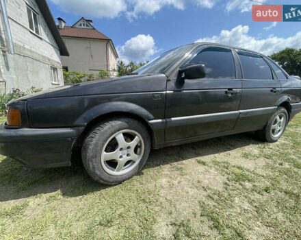 Черный Фольксваген Пассат, объемом двигателя 1.8 л и пробегом 550 тыс. км за 2000 $, фото 2 на Automoto.ua