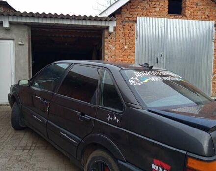 Чорний Фольксваген Пассат, об'ємом двигуна 1.8 л та пробігом 300 тис. км за 1000 $, фото 1 на Automoto.ua