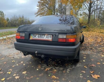 Черный Фольксваген Пассат, объемом двигателя 1.8 л и пробегом 100 тыс. км за 2100 $, фото 3 на Automoto.ua