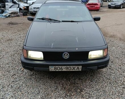 Черный Фольксваген Пассат, объемом двигателя 1.8 л и пробегом 300 тыс. км за 750 $, фото 3 на Automoto.ua