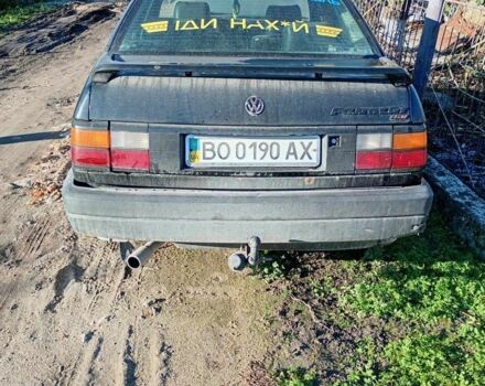 Черный Фольксваген Пассат, объемом двигателя 2 л и пробегом 300 тыс. км за 900 $, фото 2 на Automoto.ua