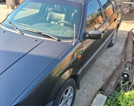 Черный Фольксваген Пассат, объемом двигателя 1.9 л и пробегом 400 тыс. км за 1900 $, фото 3 на Automoto.ua