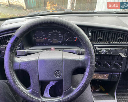 Чорний Фольксваген Пассат, об'ємом двигуна 2 л та пробігом 401 тис. км за 2000 $, фото 10 на Automoto.ua