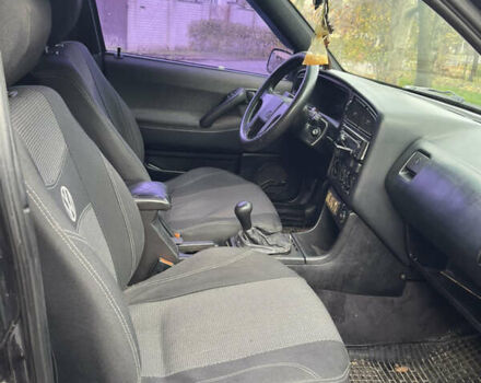 Чорний Фольксваген Пассат, об'ємом двигуна 2 л та пробігом 401 тис. км за 2000 $, фото 7 на Automoto.ua