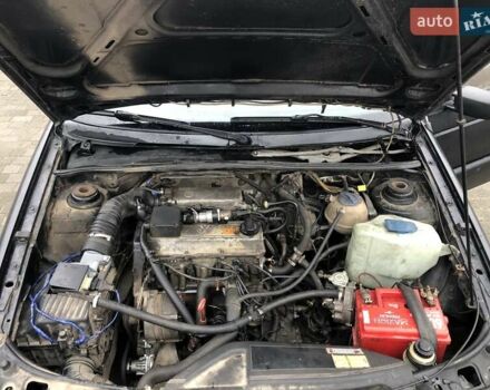 Черный Фольксваген Пассат, объемом двигателя 2 л и пробегом 468 тыс. км за 2700 $, фото 11 на Automoto.ua