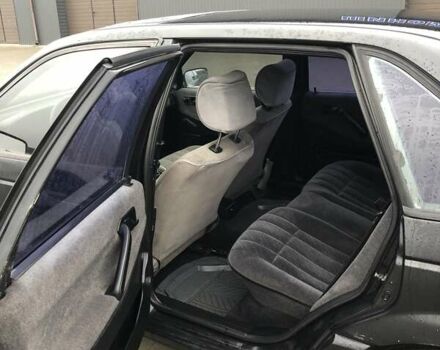 Черный Фольксваген Пассат, объемом двигателя 2 л и пробегом 468 тыс. км за 2700 $, фото 7 на Automoto.ua