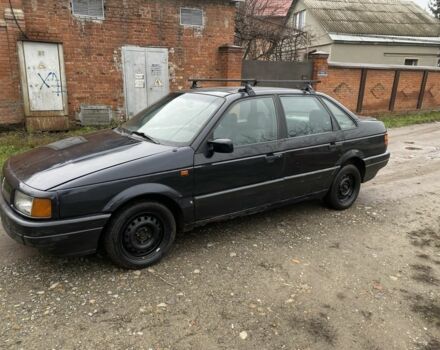 Чорний Фольксваген Пассат, об'ємом двигуна 1.8 л та пробігом 200 тис. км за 1200 $, фото 1 на Automoto.ua