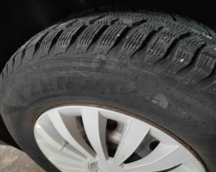 Черный Фольксваген Пассат, объемом двигателя 2 л и пробегом 279 тыс. км за 3300 $, фото 7 на Automoto.ua