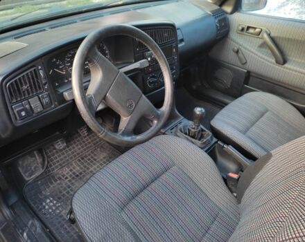 Черный Фольксваген Пассат, объемом двигателя 2 л и пробегом 279 тыс. км за 3300 $, фото 4 на Automoto.ua