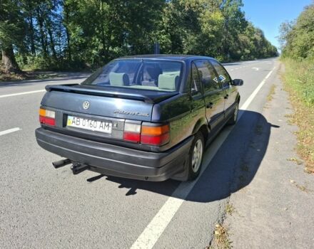 Черный Фольксваген Пассат, объемом двигателя 1.8 л и пробегом 200 тыс. км за 1550 $, фото 3 на Automoto.ua