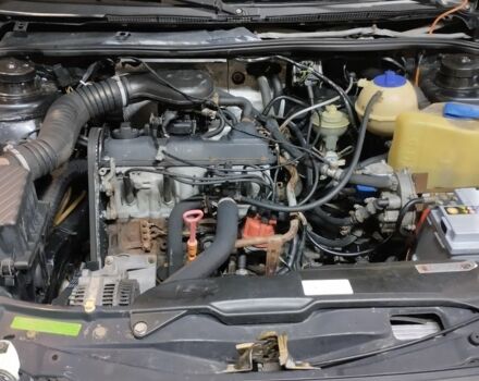 Черный Фольксваген Пассат, объемом двигателя 0 л и пробегом 300 тыс. км за 2150 $, фото 7 на Automoto.ua