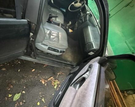 Черный Фольксваген Пассат, объемом двигателя 2 л и пробегом 350 тыс. км за 2400 $, фото 3 на Automoto.ua