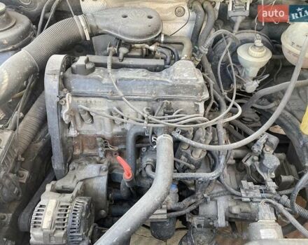 Чорний Фольксваген Пассат, об'ємом двигуна 1.78 л та пробігом 182 тис. км за 3650 $, фото 12 на Automoto.ua