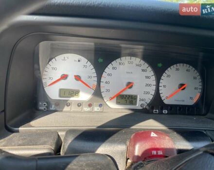 Чорний Фольксваген Пассат, об'ємом двигуна 1.78 л та пробігом 182 тис. км за 3650 $, фото 6 на Automoto.ua