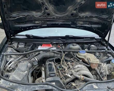 Чорний Фольксваген Пассат, об'ємом двигуна 1.6 л та пробігом 350 тис. км за 2000 $, фото 23 на Automoto.ua