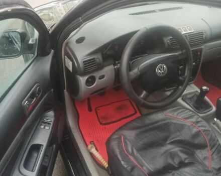 Чорний Фольксваген Пассат, об'ємом двигуна 1.6 л та пробігом 400 тис. км за 2200 $, фото 3 на Automoto.ua