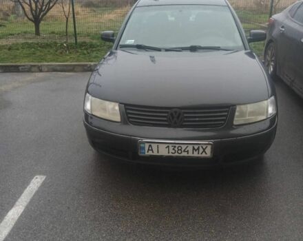 Чорний Фольксваген Пассат, об'ємом двигуна 1.6 л та пробігом 400 тис. км за 2200 $, фото 4 на Automoto.ua