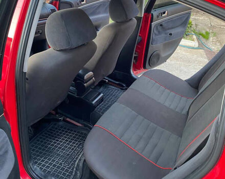 Черный Фольксваген Пассат, объемом двигателя 1.6 л и пробегом 415 тыс. км за 2400 $, фото 5 на Automoto.ua