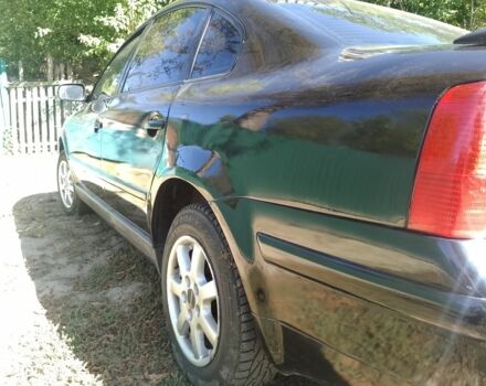 Черный Фольксваген Пассат, объемом двигателя 1.6 л и пробегом 199 тыс. км за 2500 $, фото 2 на Automoto.ua