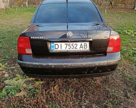 Черный Фольксваген Пассат, объемом двигателя 1.8 л и пробегом 260 тыс. км за 2700 $, фото 2 на Automoto.ua