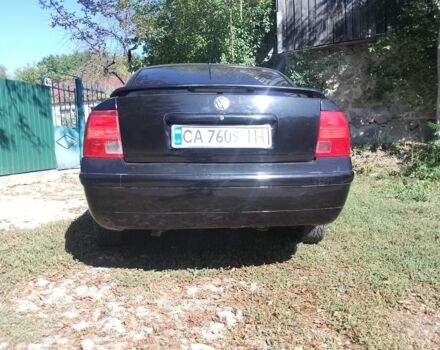 Черный Фольксваген Пассат, объемом двигателя 1.6 л и пробегом 199 тыс. км за 2500 $, фото 4 на Automoto.ua