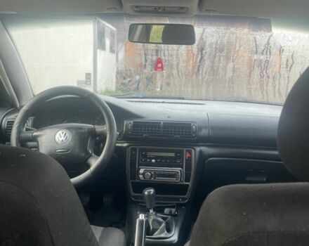 Черный Фольксваген Пассат, объемом двигателя 0 л и пробегом 350 тыс. км за 1000 $, фото 3 на Automoto.ua