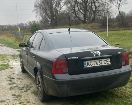 Черный Фольксваген Пассат, объемом двигателя 1.9 л и пробегом 431 тыс. км за 3050 $, фото 19 на Automoto.ua