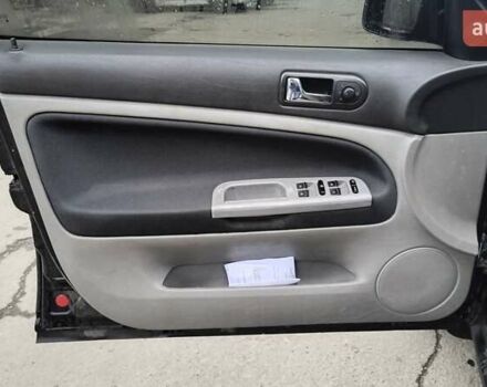 Черный Фольксваген Пассат, объемом двигателя 1.78 л и пробегом 520 тыс. км за 4200 $, фото 9 на Automoto.ua