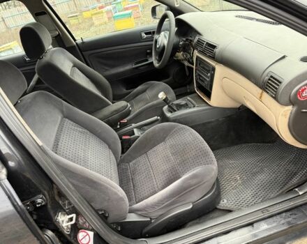 Чорний Фольксваген Пассат, об'ємом двигуна 1.9 л та пробігом 300 тис. км за 1250 $, фото 4 на Automoto.ua