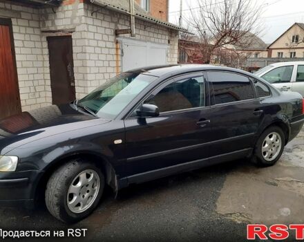 Черный Фольксваген Пассат, объемом двигателя 1.6 л и пробегом 390 тыс. км за 2999 $, фото 8 на Automoto.ua