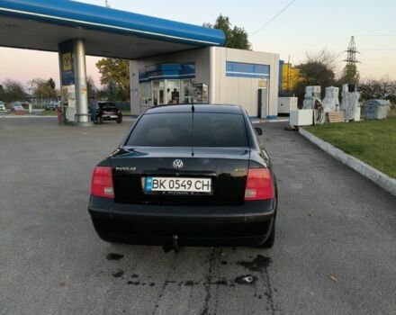 Фольксваген Пассат 1998 в Березно на Automoto.ua Черный Фольксваген Пассат, объемом двигателя 1.9 л и пробегом 300 тыс. км за 3299 $, фото 5 на Automoto.ua