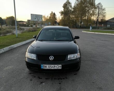Фольксваген Пассат 1998 в Березно на Automoto.ua Черный Фольксваген Пассат, объемом двигателя 1.9 л и пробегом 300 тыс. км за 3299 $, фото 2 на Automoto.ua