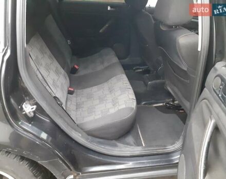 Черный Фольксваген Пассат, объемом двигателя 1.6 л и пробегом 390 тыс. км за 2999 $, фото 24 на Automoto.ua