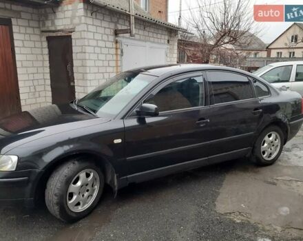 Черный Фольксваген Пассат, объемом двигателя 1.6 л и пробегом 390 тыс. км за 2999 $, фото 20 на Automoto.ua