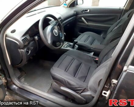 Черный Фольксваген Пассат, объемом двигателя 1.6 л и пробегом 390 тыс. км за 2999 $, фото 2 на Automoto.ua