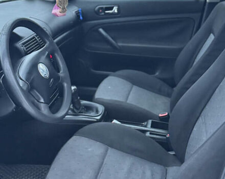 Черный Фольксваген Пассат, объемом двигателя 1.6 л и пробегом 230 тыс. км за 3150 $, фото 16 на Automoto.ua