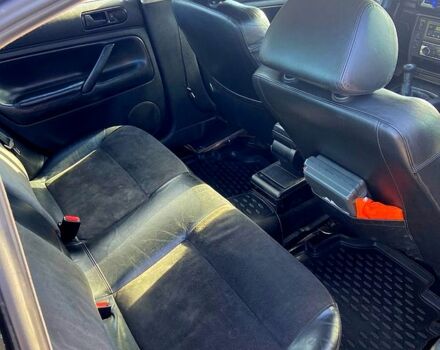 Черный Фольксваген Пассат, объемом двигателя 1.9 л и пробегом 450 тыс. км за 3500 $, фото 2 на Automoto.ua