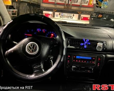 Черный Фольксваген Пассат, объемом двигателя 1.9 л и пробегом 450 тыс. км за 3500 $, фото 5 на Automoto.ua