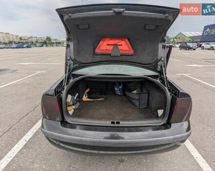 Чорний Фольксваген Пассат, об'ємом двигуна 1.8 л та пробігом 140 тис. км за 3500 $, фото 21 на Automoto.ua