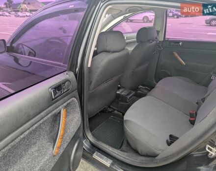 Чорний Фольксваген Пассат, об'ємом двигуна 1.8 л та пробігом 140 тис. км за 3500 $, фото 14 на Automoto.ua