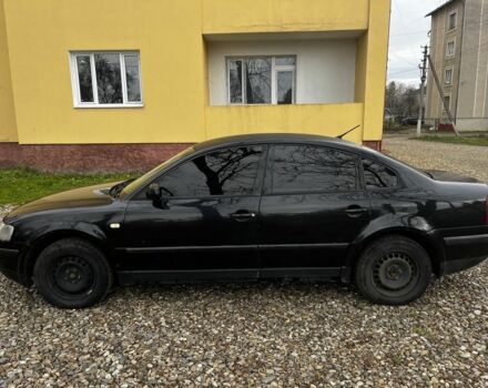 Черный Фольксваген Пассат, объемом двигателя 1.9 л и пробегом 496 тыс. км за 3500 $, фото 1 на Automoto.ua