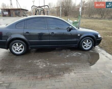 Черный Фольксваген Пассат, объемом двигателя 1.9 л и пробегом 340 тыс. км за 3700 $, фото 2 на Automoto.ua