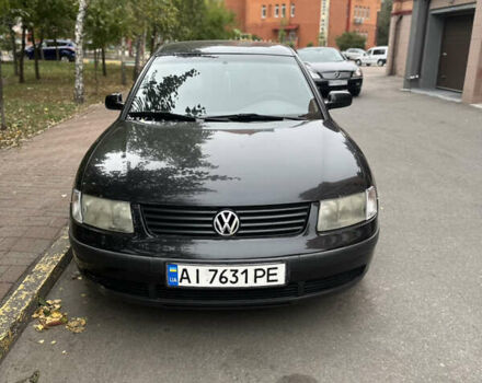Чорний Фольксваген Пассат, об'ємом двигуна 1.6 л та пробігом 424 тис. км за 3300 $, фото 1 на Automoto.ua