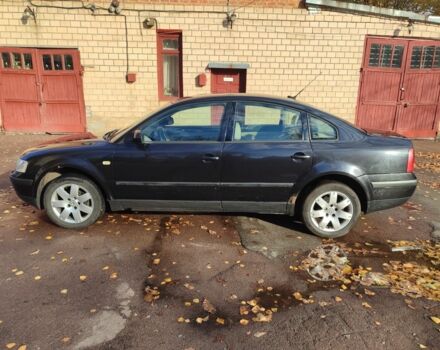 Черный Фольксваген Пассат, объемом двигателя 1.9 л и пробегом 365 тыс. км за 3700 $, фото 1 на Automoto.ua