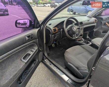 Чорний Фольксваген Пассат, об'ємом двигуна 1.8 л та пробігом 140 тис. км за 3500 $, фото 15 на Automoto.ua