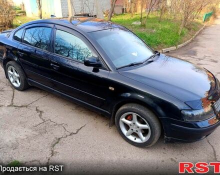 Черный Фольксваген Пассат, объемом двигателя 1.8 л и пробегом 200 тыс. км за 3250 $, фото 2 на Automoto.ua