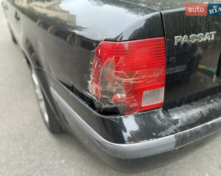 Чорний Фольксваген Пассат, об'ємом двигуна 1.6 л та пробігом 424 тис. км за 3300 $, фото 4 на Automoto.ua