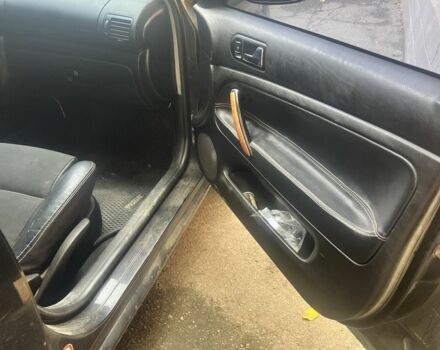 Черный Фольксваген Пассат, объемом двигателя 1.8 л и пробегом 460 тыс. км за 2600 $, фото 5 на Automoto.ua